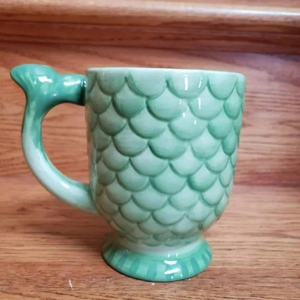 Mesa‎ International embossed green Mermaid Mugs